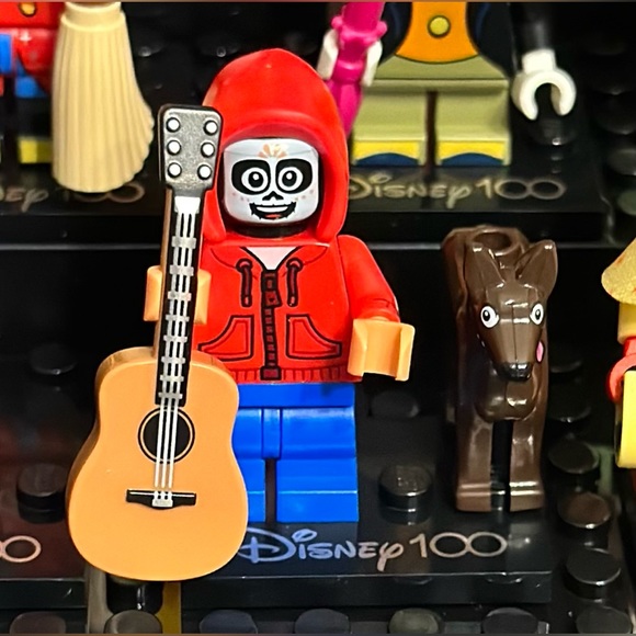 Lego Other - Coco Miguel Disney 100 Lego Minifigure